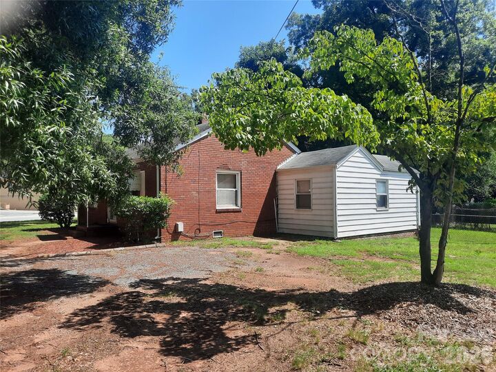 Property Photo: 534 W 28th Street NC 28206
