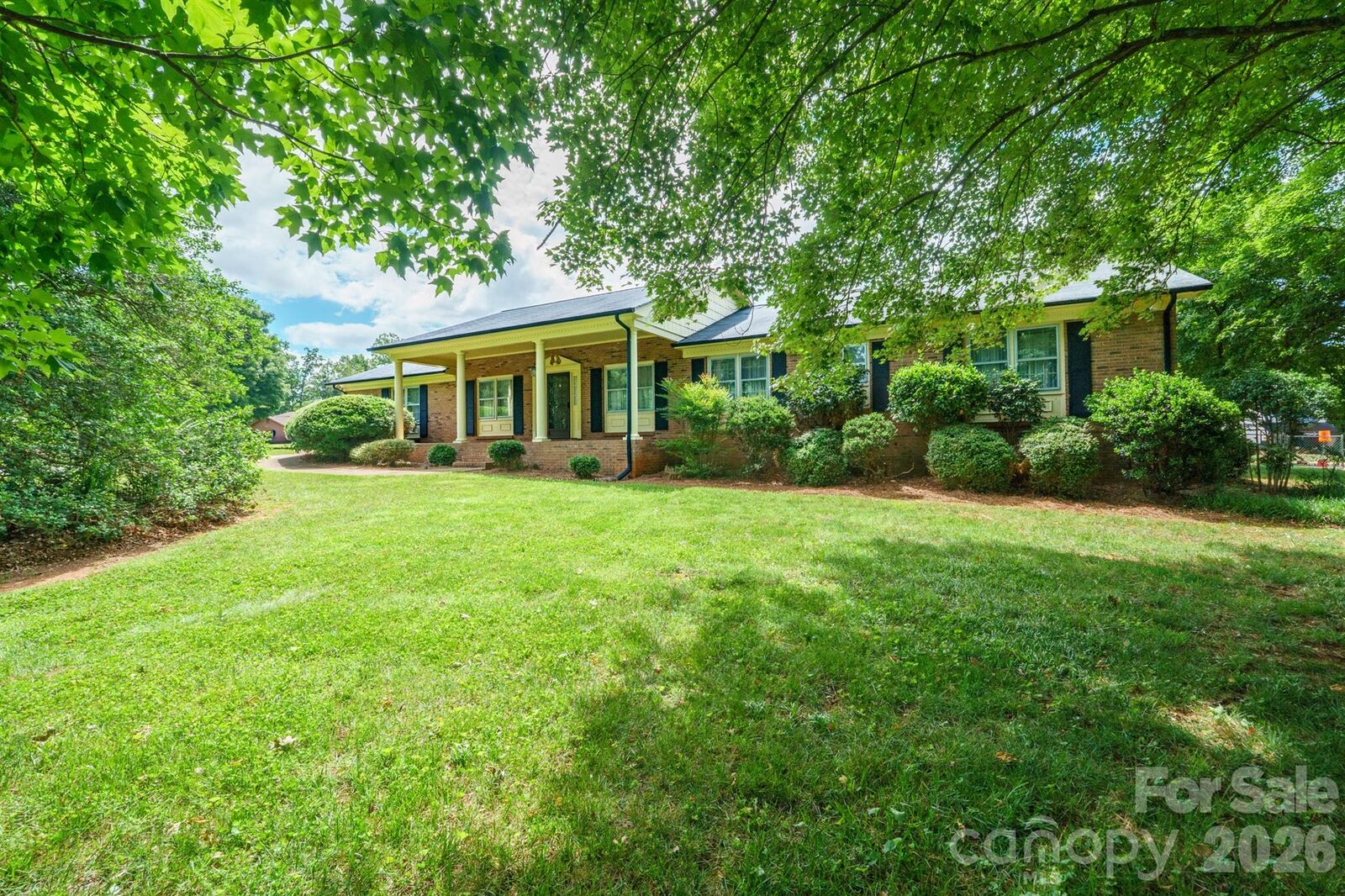 Property Photo: 1602 Arden Drive NC 28092