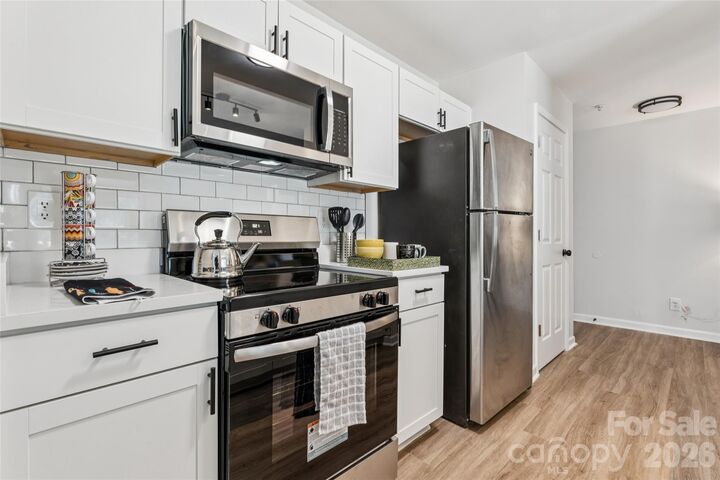 Property Photo:  1638 Arlyn Circle G  NC 28213 