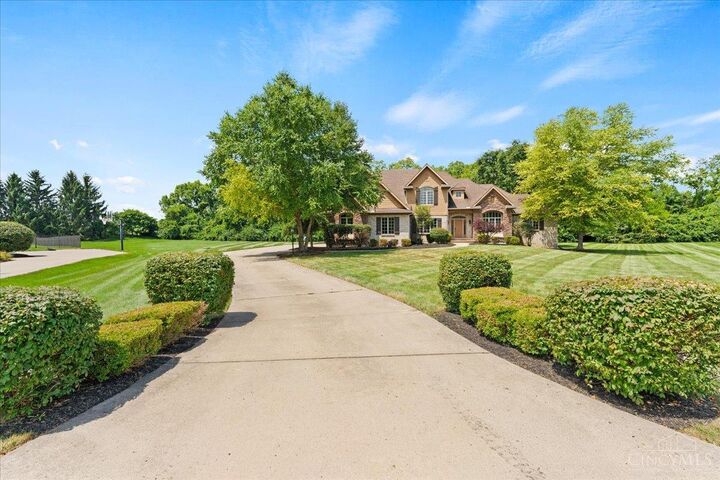 Property Photo:  118 Creekwood Court  OH 45066 
