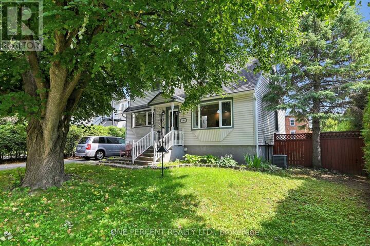 Property Photo: 484 Mutual Street ON K1K 1C8