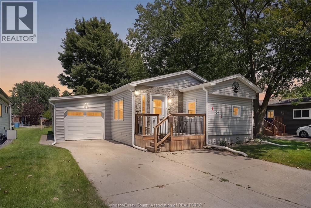 Property Photo: 97 Dana Drive ON N8M 1Z9
