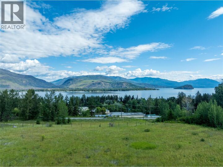 1102 Trans Canada Highway — photo 1