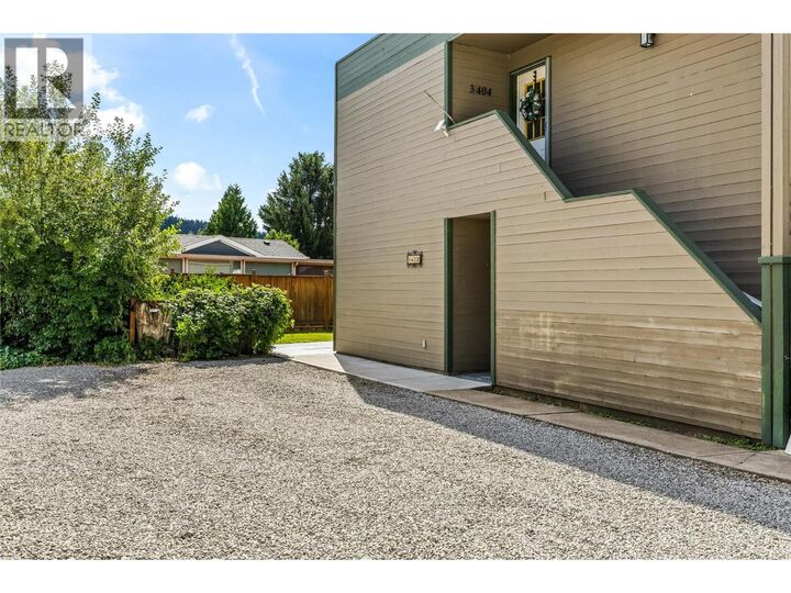 Property Photo: 415 Commonwealth Road 3402 BC V4V 2M4
