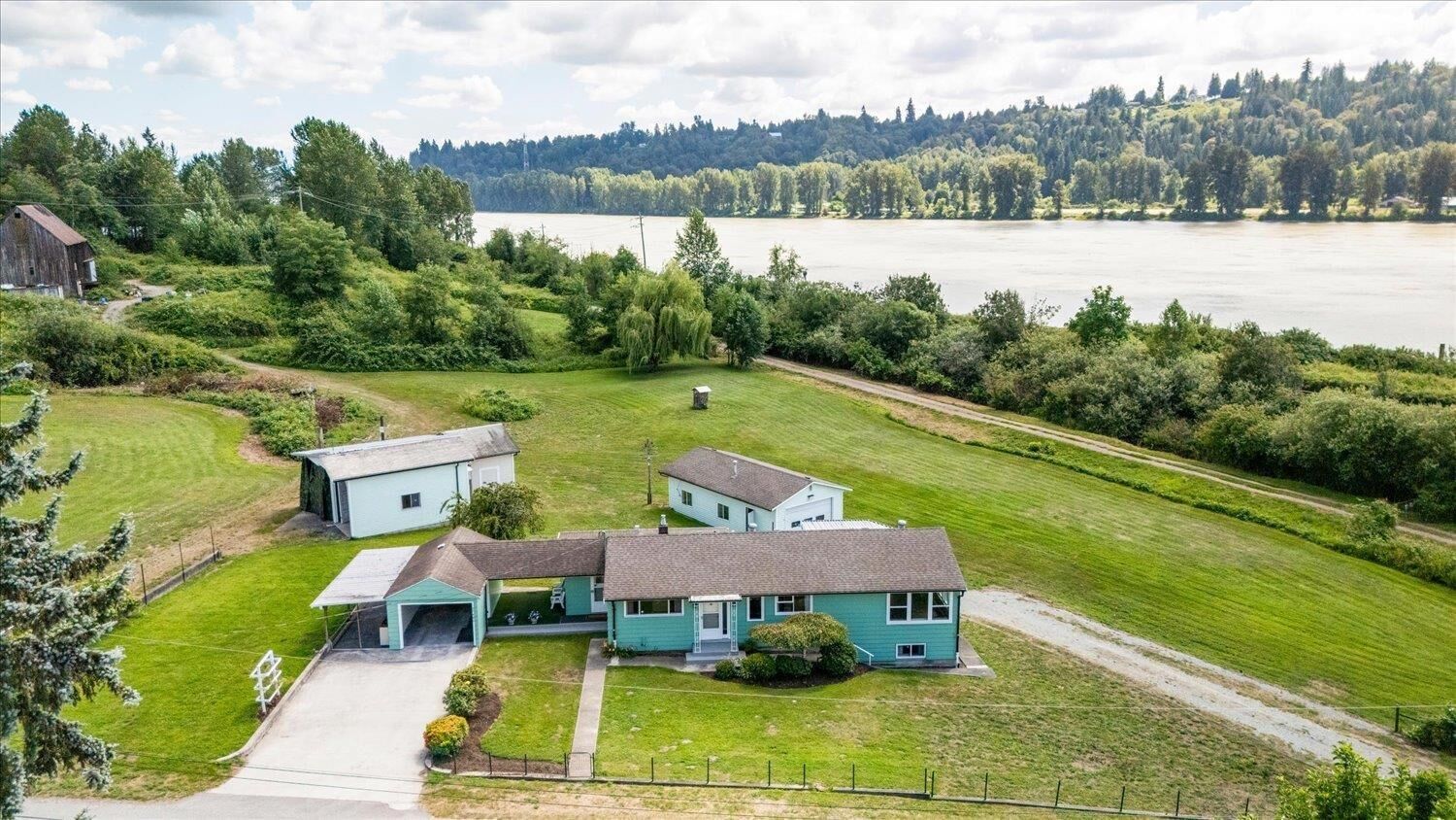 Property Photo:  29486 Donatelli Avenue  BC V4S 1H7 