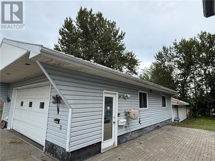 Property Photo:  1646 Wendy Street  ON P3N 1L9 