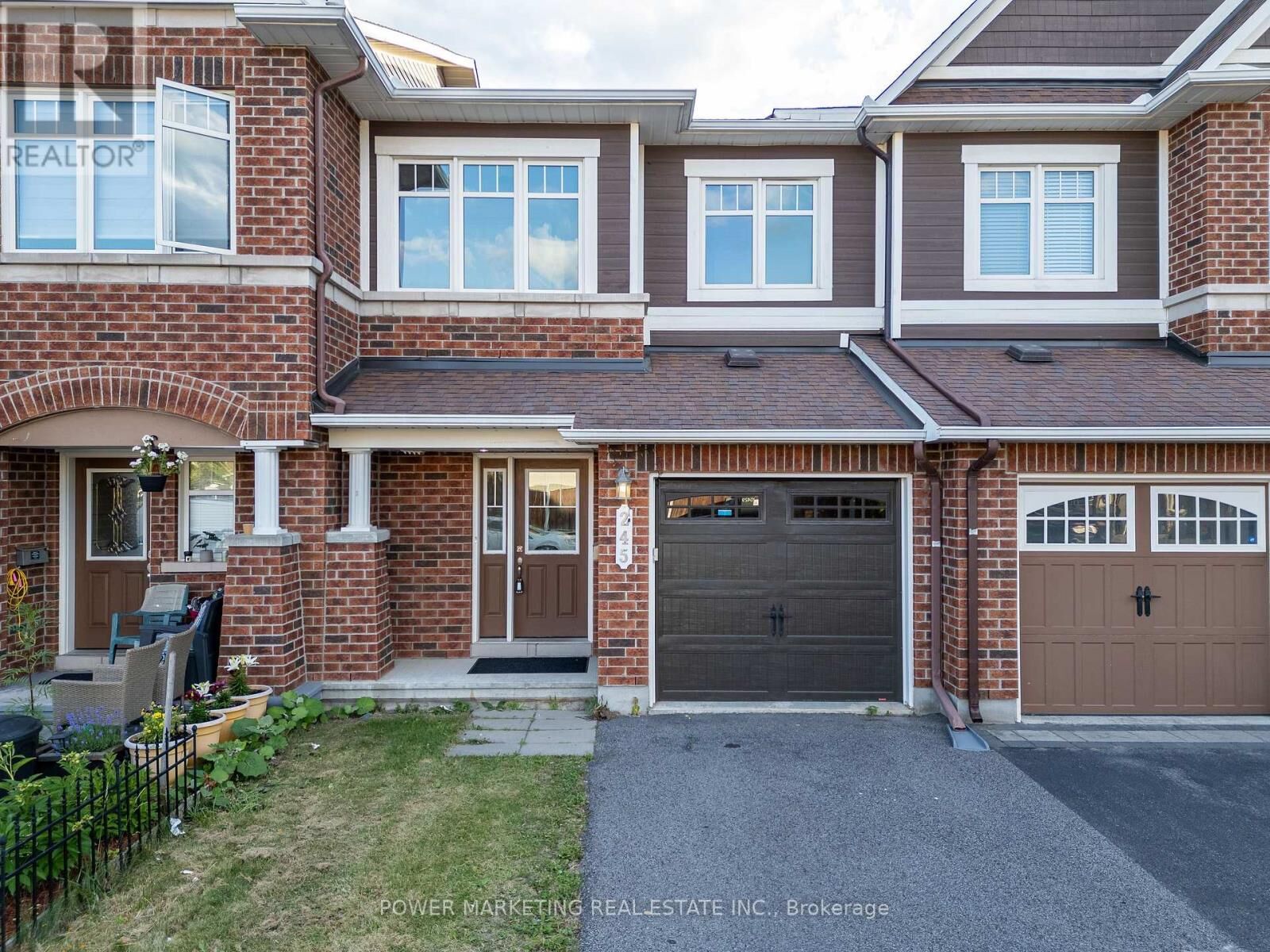 Property Photo:  245 Silvermoon Crescent  ON K4A 0P8 