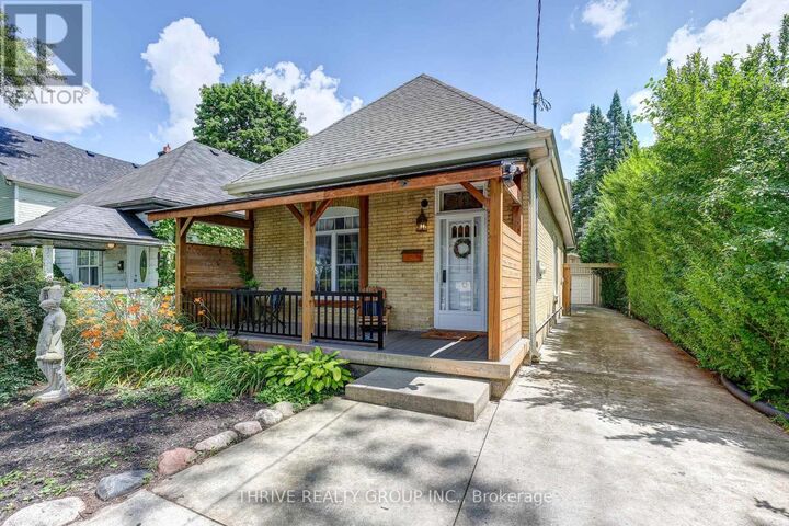 Property Photo:  866 William Street  ON N5Y 2S3 