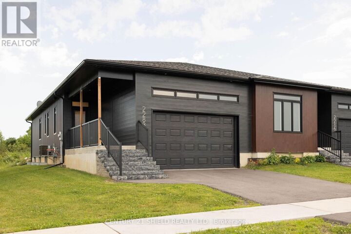 Property Photo: 2288 Crewson Court ON K6H 0H5