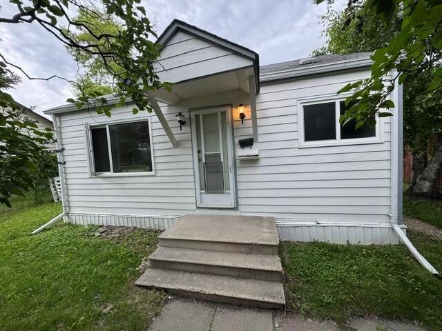 729 Martin Avenue — photo 1