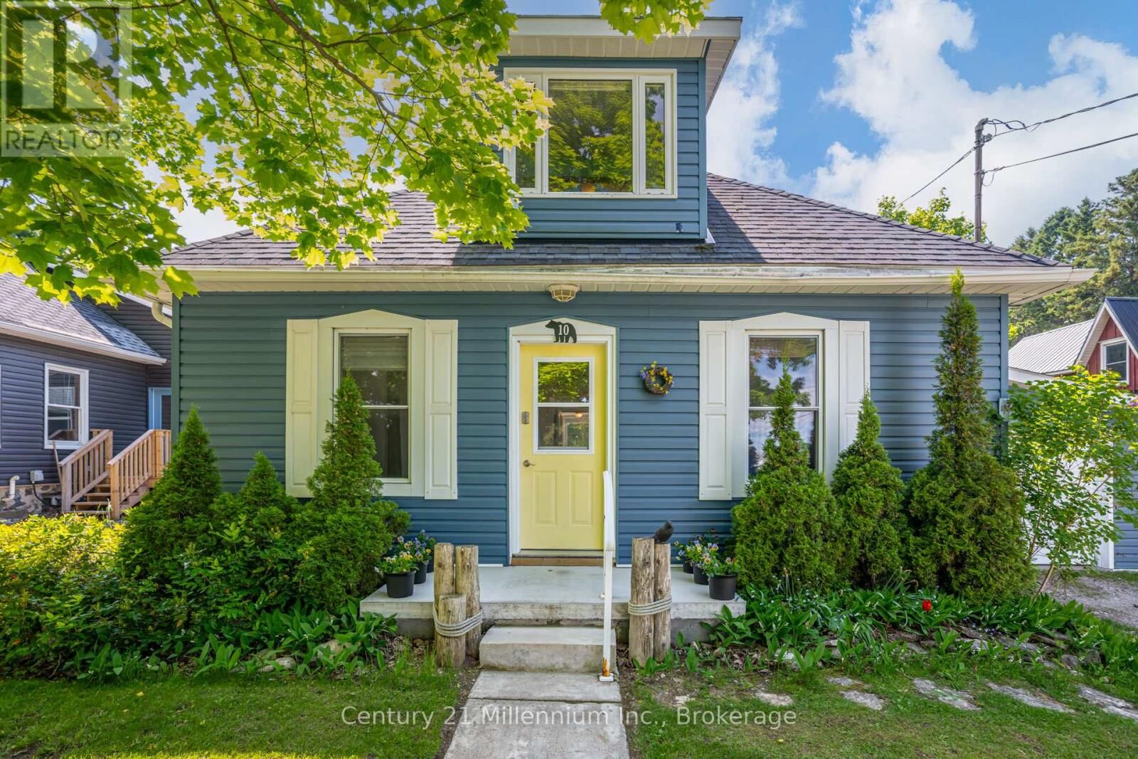 Property Photo:  10 Alexander Street  ON N0H 1W0 