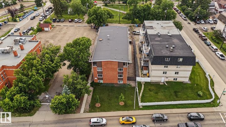 8524 Gateway Boulevard NW 301 — photo 1