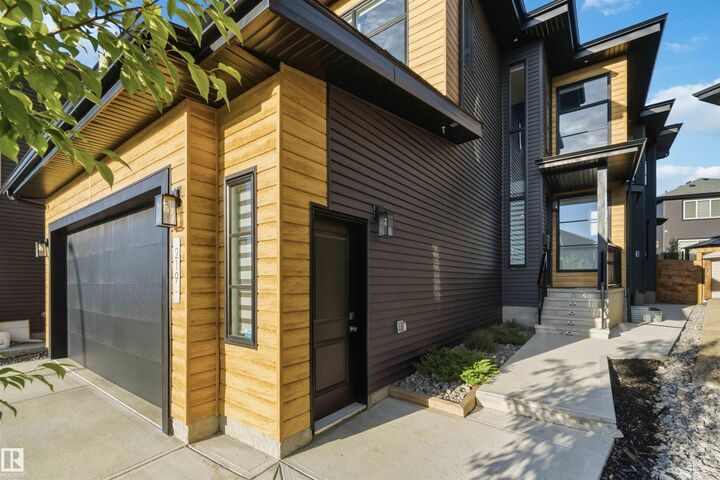 Property Photo:  219 37 Street SW  AB T6X 2W4 