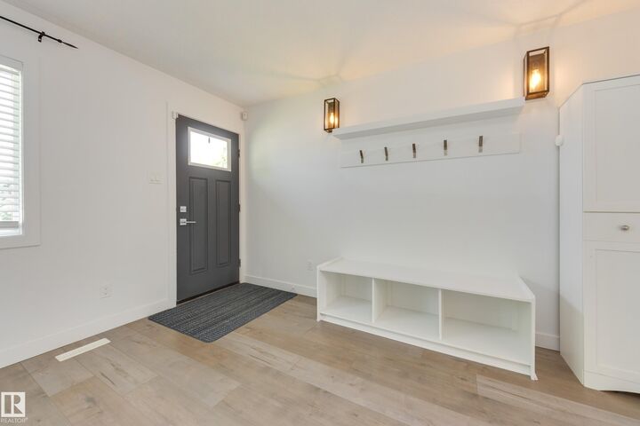 Property Photo:  13112 90 Street NW  AB T5E 3M5 