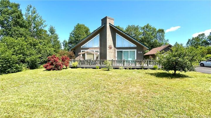 Property Photo:  114 Rue Du Pont  NB E1W 1J3 
