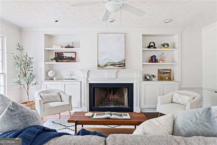 Property Photo:  994 Coach House Drive  GA 30084 