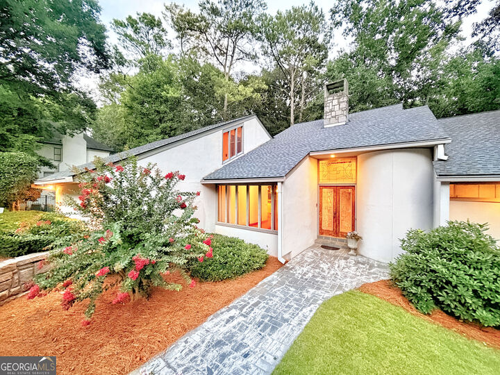 Property Photo: 320 Fauna Court GA 30350