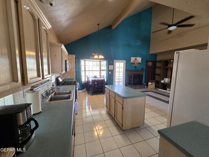 Property Photo:  2021 Sun Country Drive  TX 79938 