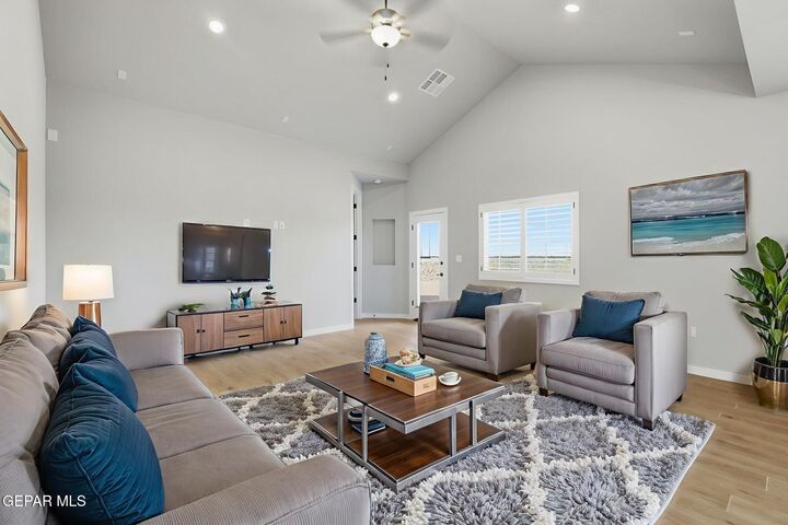 Property Photo: 1804 Kelsey Davis Avenue TX 79928