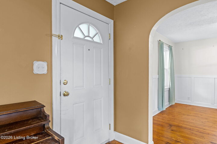 Property Photo:  4703 Fegenbush Ln  KY 40228 