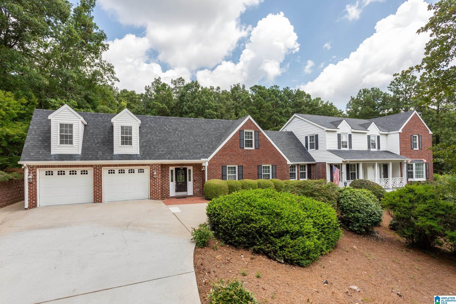 Property Photo: 2327 Ridgeview Road AL 36207