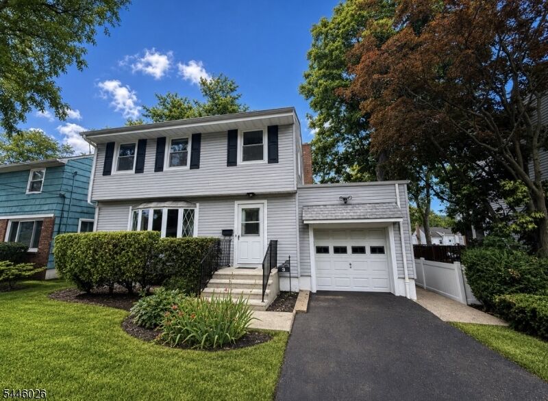 Property Photo:  3 Northview Ter  NJ 07040 