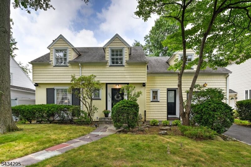 Property Photo: 328 Plymouth Rd NJ 07083
