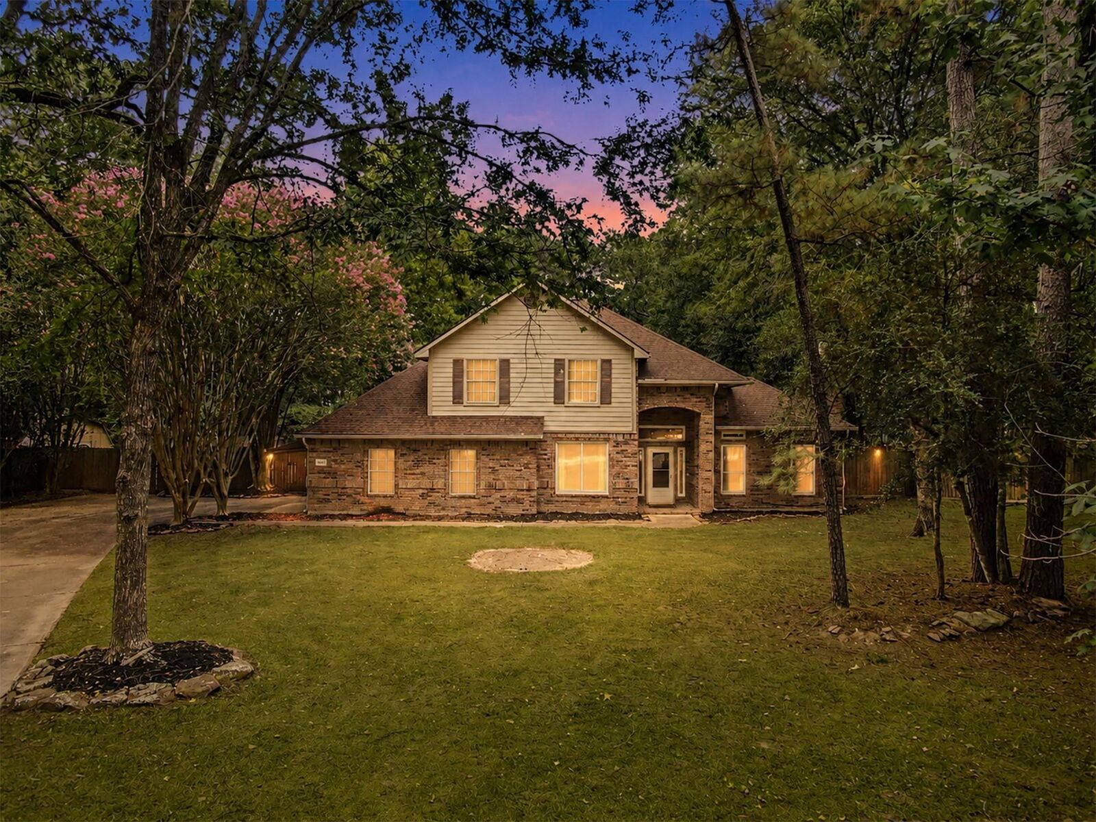 Property Photo: 1018 Mesquite Drive TX 77354