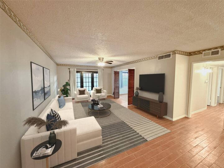 Property Photo:  2700 Bellefontaine Street B8  TX 77025 