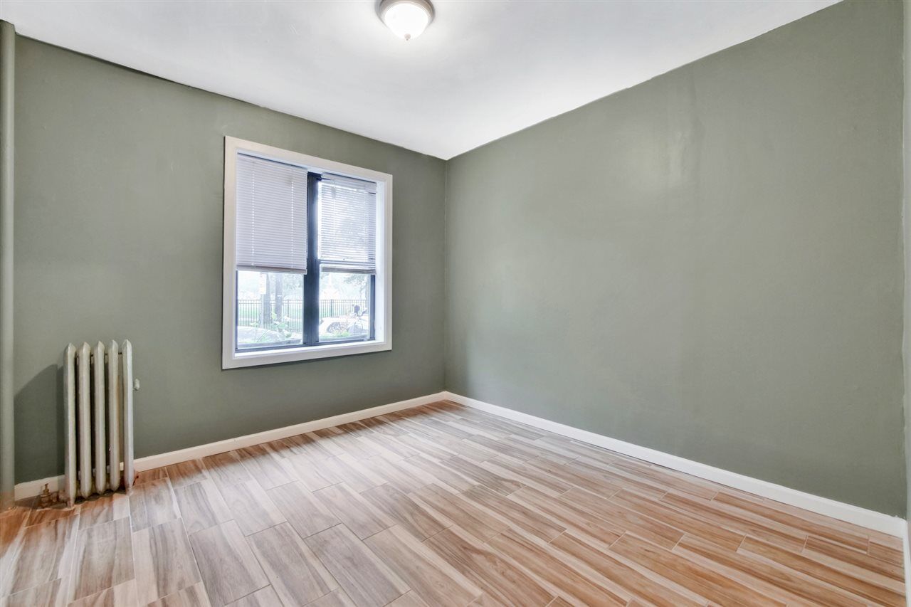 Property Photo: 194 Kensington Ave 101 NJ 07306