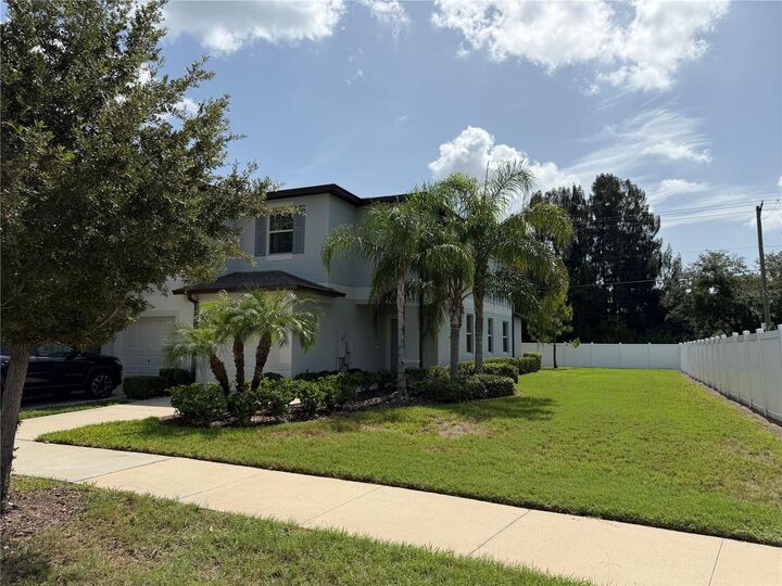 Property Photo:  4503 Globe Thistle Drive  FL 33619 