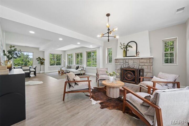 Property Photo: 511 Forder Road MO 63129