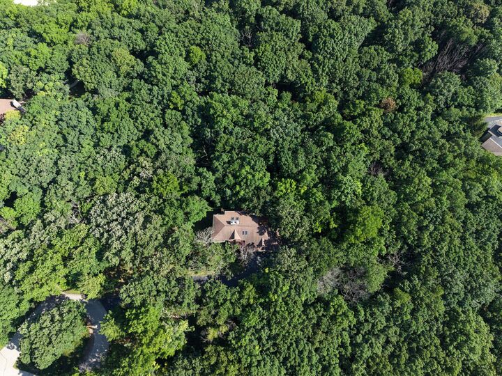 Property Photo: S1w31450 Hickory Hollow Ct WI 53018