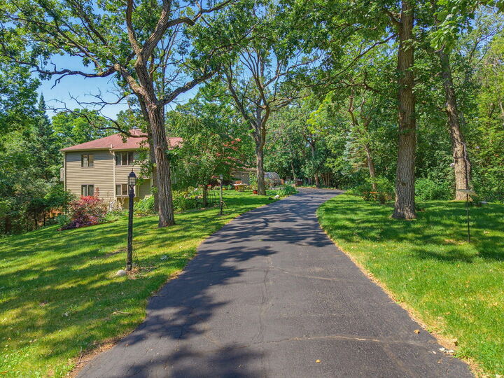 Property Photo:  S1w31450 Hickory Hollow Ct  WI 53018 