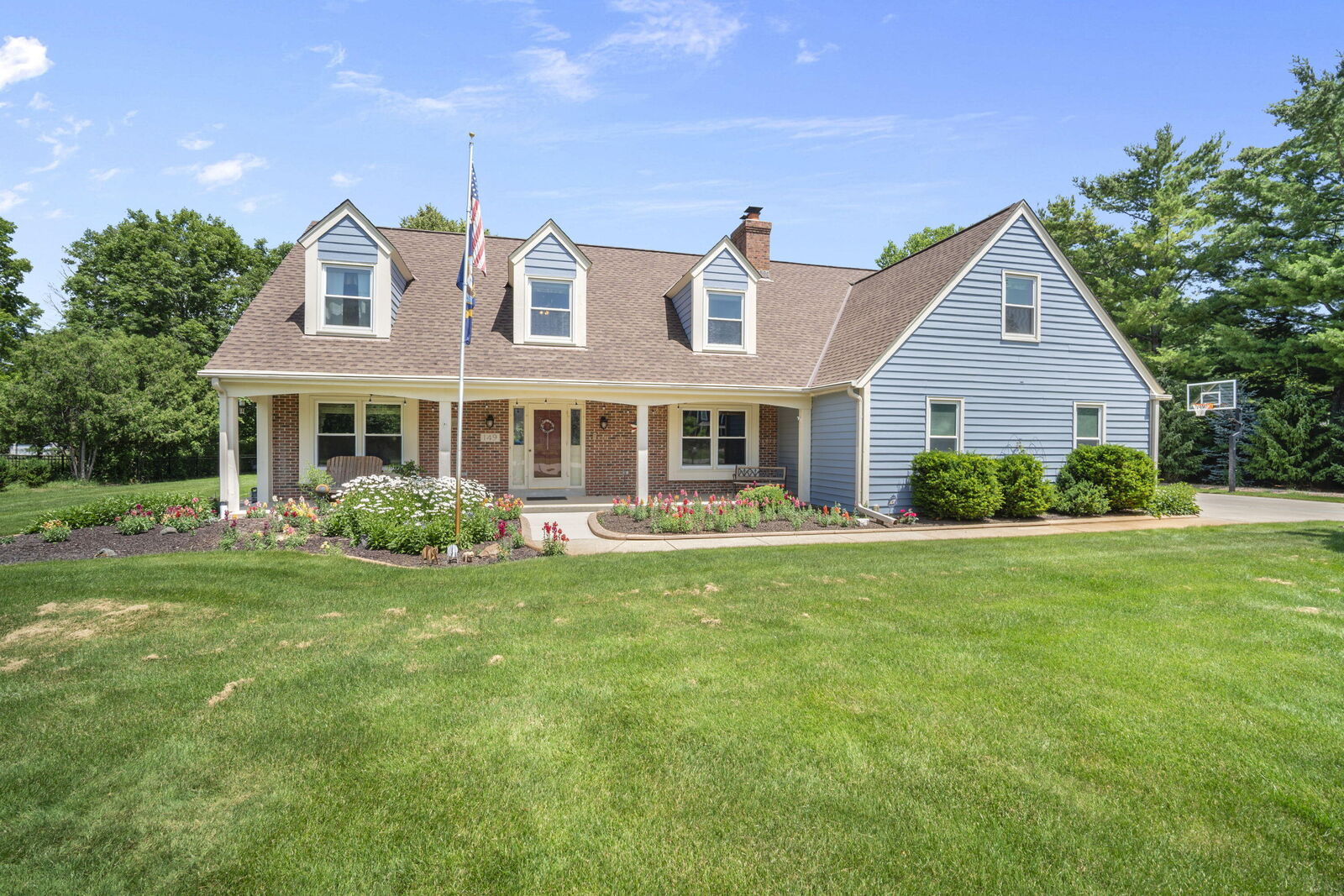 Property Photo: 149 Hickory Dr WI 53018