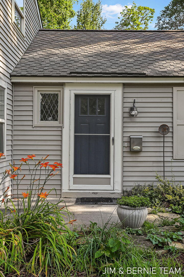 Property Photo: 131 E 31st Street MI 49423