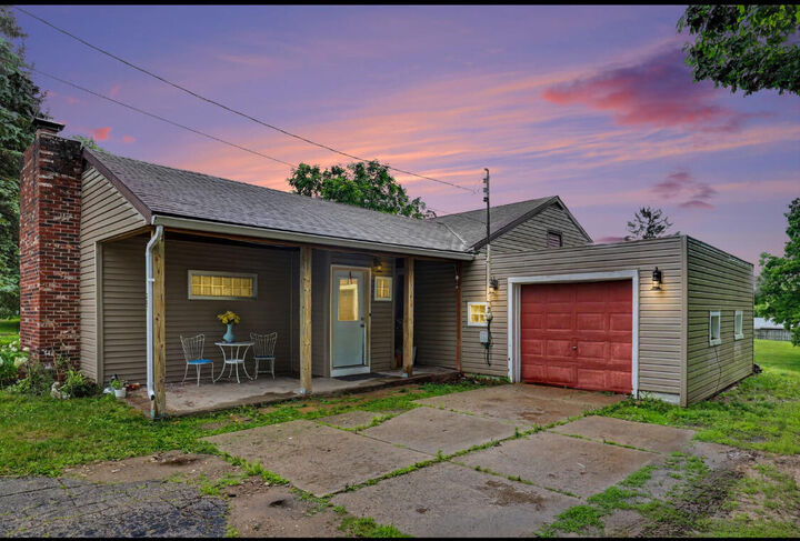 Property Photo: 307 N Court Street MI 48888