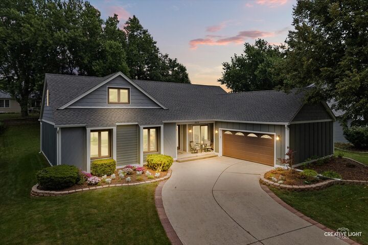 Property Photo:  8409 Mending Wall Drive  IL 60517 