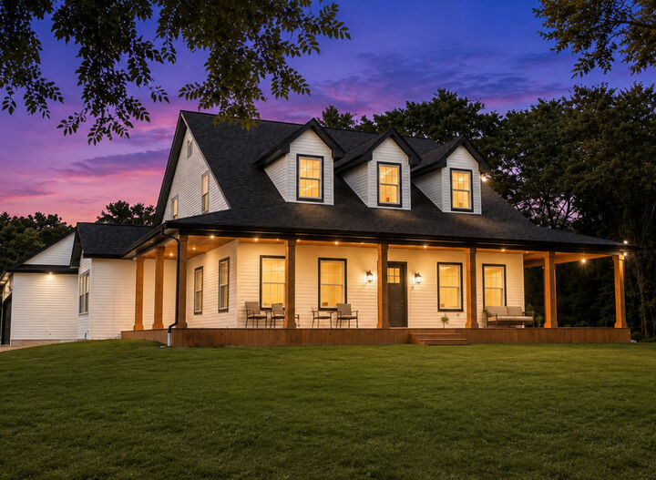 Property Photo:  1640 Daviess Avenue  IL 60441 