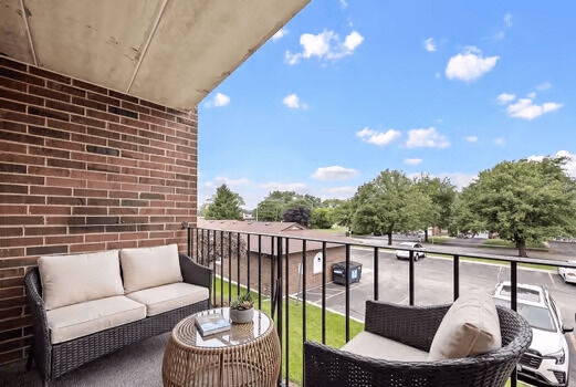 Property Photo: 10511 S Roberts Road 2A IL 60465