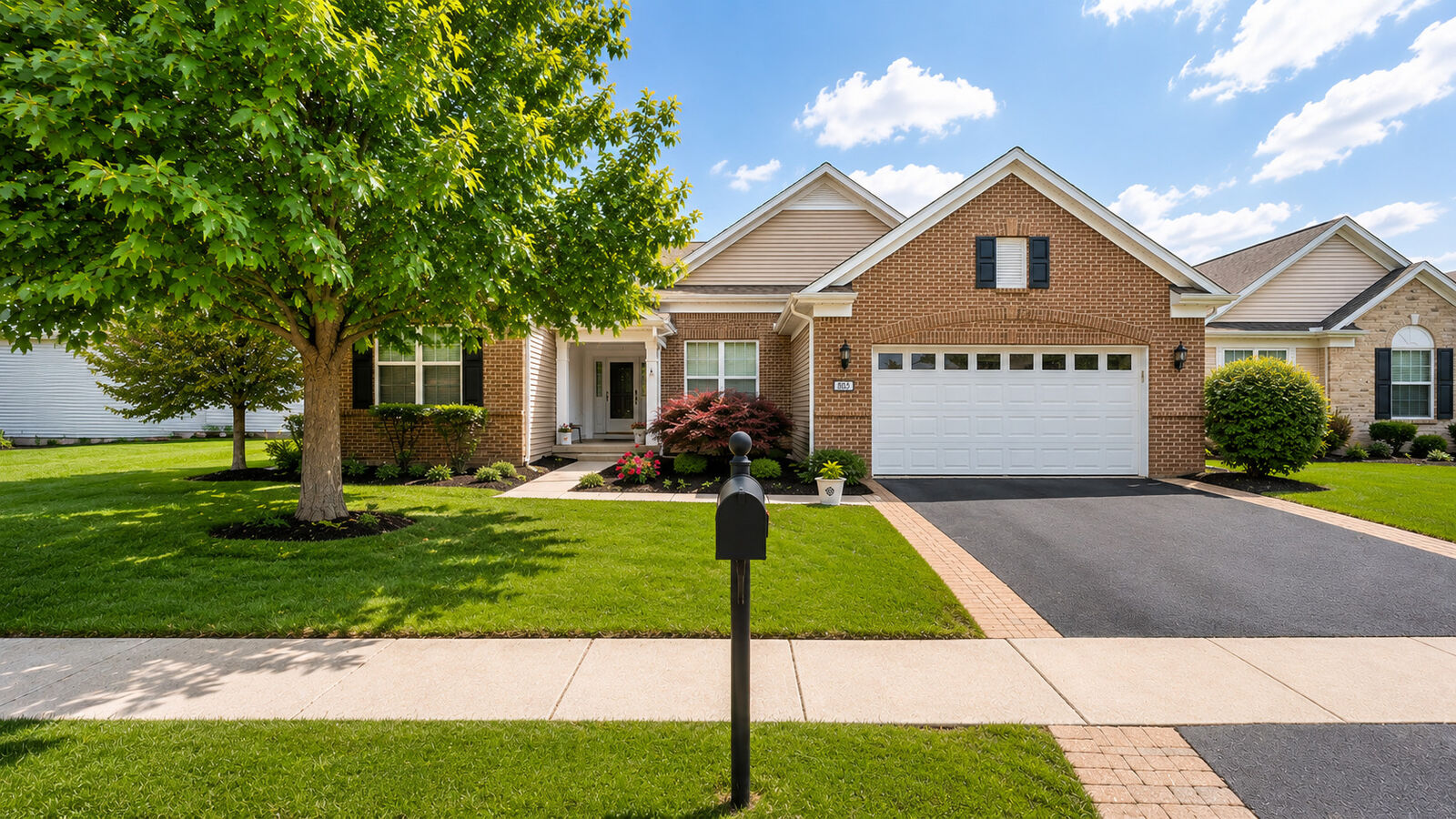 Property Photo: 803 Glory Court 1 IL 60404