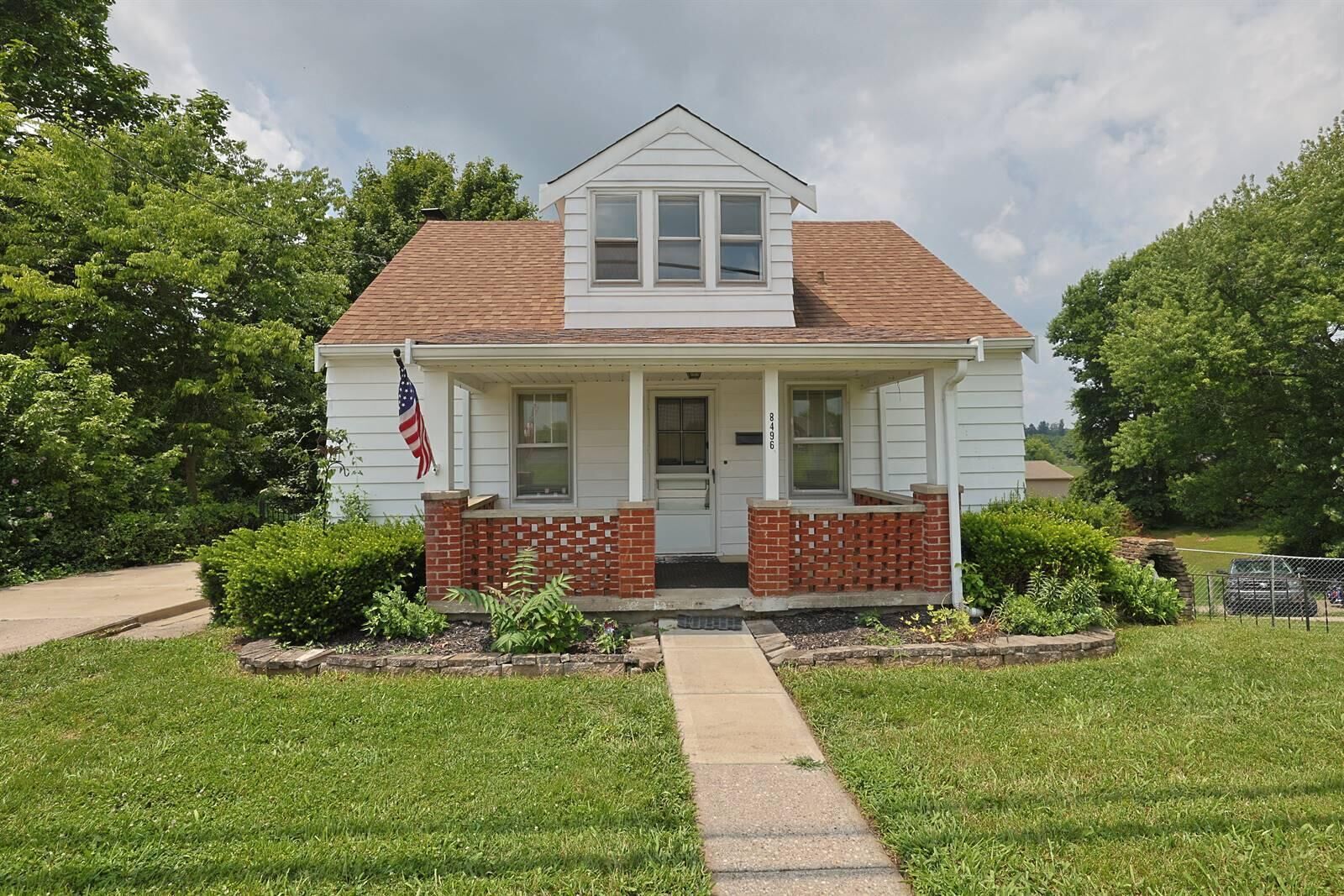 Property Photo: 8496 Persimmon Grove Pike KY 41001