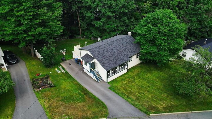 Property Photo:  69 Carriage Hill Road  VT 05301 