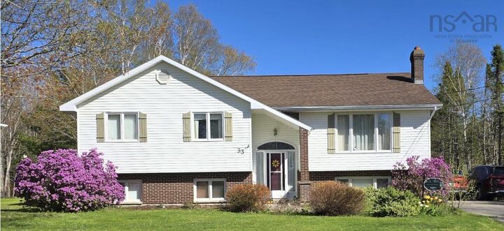 33 Carmichael Drive — photo 1