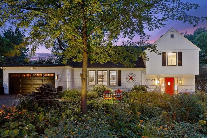 Property Photo: 2320 Parklands Road MN 55416