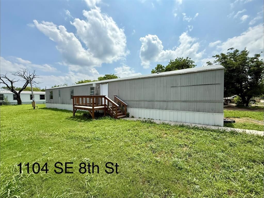 Property Photo: 9999 SE 8th Street TX 76067