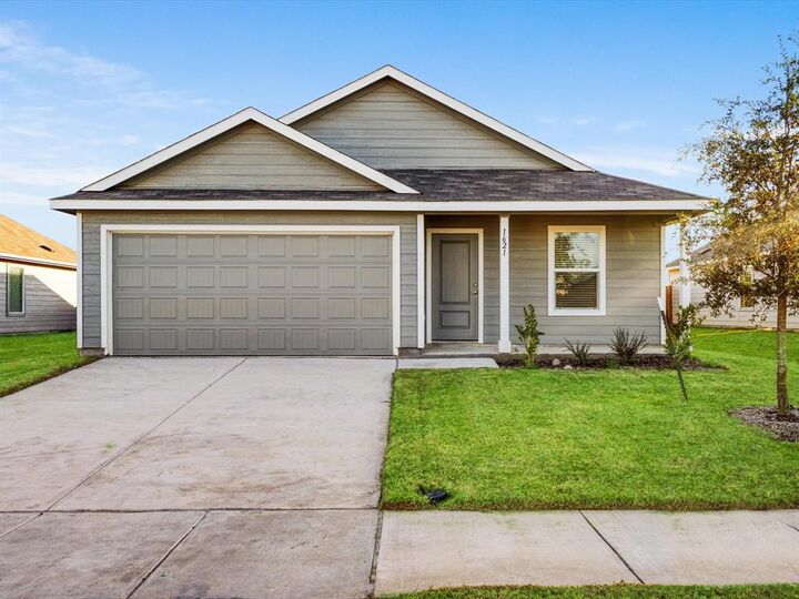 Property Photo:  1621 Baugh Street  TX 75071 