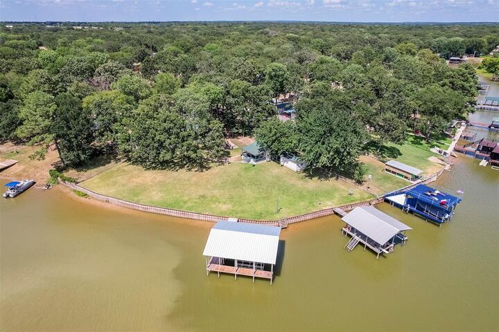Property Photo: 182 Indian Gap Road TX 75156