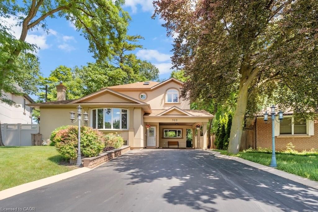 Property Photo:  583 Stephens Crescent  ON L6K 1Y2 