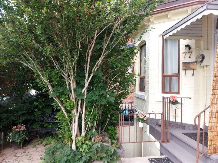 Property Photo: 77 Murray Street E ON L8L 3G1